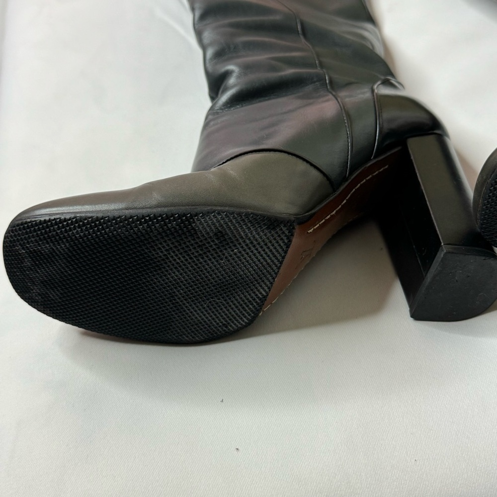 LV knee boots - Picture 2 of 14